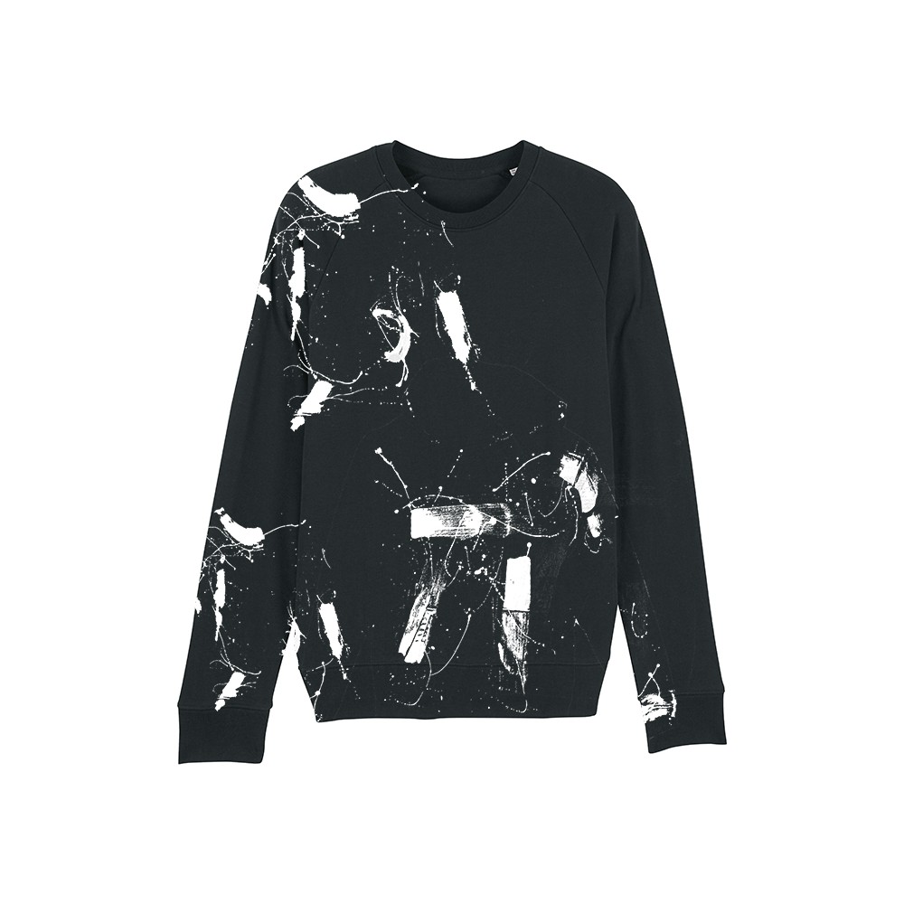 Black fitted clearance sweatshirt